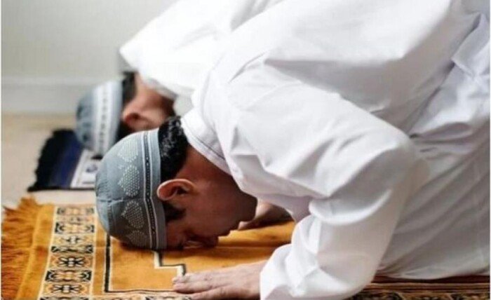 موعد أذان العشاء اليوم الأحد 16 أغسطس 2026 مع مواقيت الصلاة كاملة ومتجددة