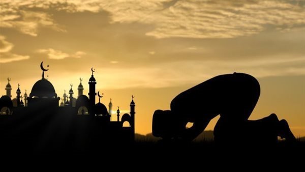 موعد أذان الفجر غدا السبت 15 أغسطس 2026 مع مواقيت الصلاة كاملة