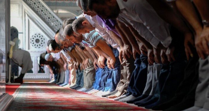 موعد أذان المغرب غدًا الخميس في مصر حسب توقيت القاهرة والمحافظات
