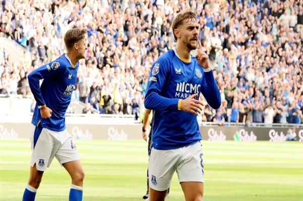 نتائج مباريات الدوري الإنجليزي إيفرتون يفوز على كريستال بالاس ووليدز يتجاوز نوتنجهام فورست