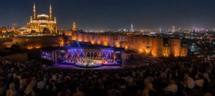 نسمة محجوب وفرقة وسط البلد يقدمان حفلات مميزة ضمن جدول مهرجان القلعة 2026 الليلة