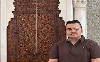 رؤية حديثة لدعم الطلبة عبد الله عباس مسيرة إرشادية تثمر عن نجاح 15 ألف طالب