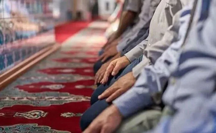 موعد أذان الظهر ومواقيت الصلاة اليوم الأحد 27 سبتمبر 2026 في القاهرة والمحافظات