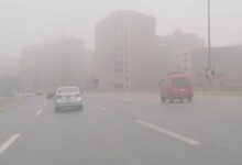 أمطار رعدية ورياح مثيرة للرمال والأتربة تتسبب في تقلبات جوية حادة وانخفاض في درجات الحرارة