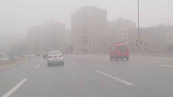 أمطار رعدية ورياح مثيرة للرمال والأتربة تتسبب في تقلبات جوية حادة وانخفاض في درجات الحرارة