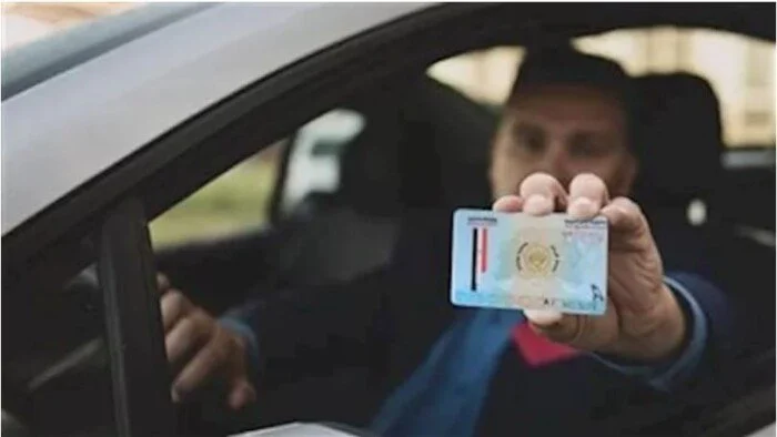 تسهيل إجراءات تجديد رخصة القيادة والسيارة من خلال خدمة الشباك الواحد