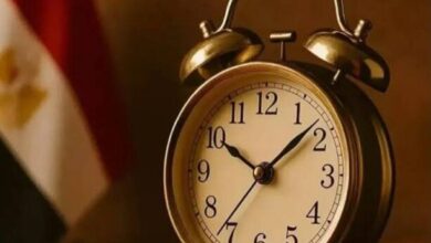 توقيت الشتوي 2026 في مصر متى نؤخر الساعة 60 دقيقة وكيفية ضبط هاتفك بشكل صحيح