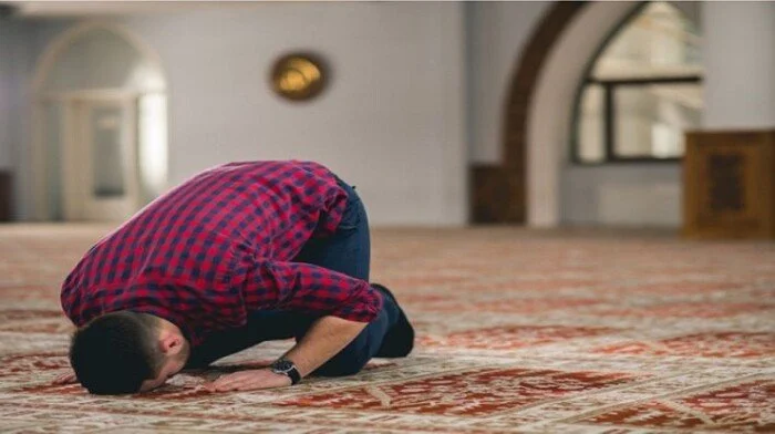 موعد أذان الظهر ومواقيت الصلاة اليوم السبت 3 أكتوبر 2026 في القاهرة والمحافظات